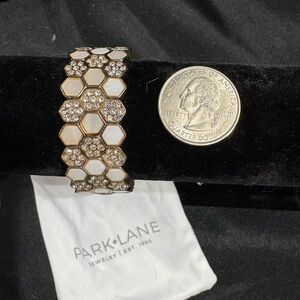 Park Lane Buzz Hexagon Bracelet